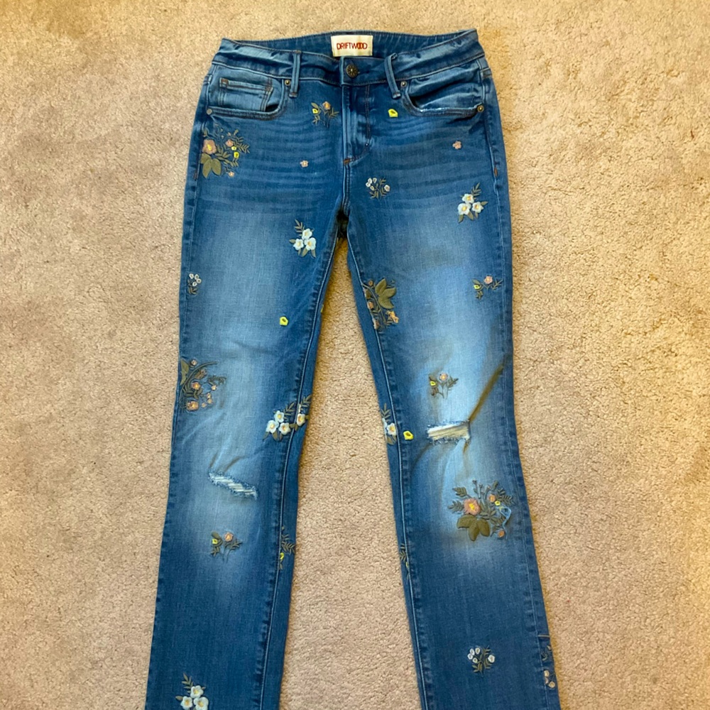 Free People Driftwood Floral Embroidered Ripped Jeans Size 26